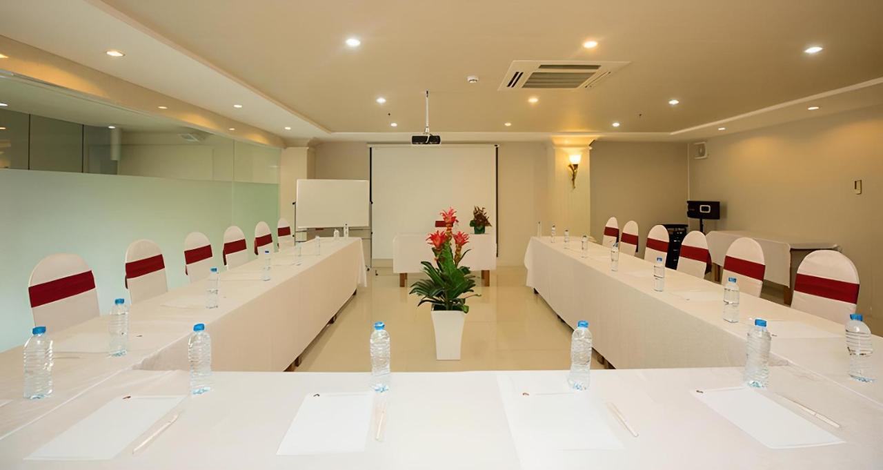 White Lion Hotel Ho Chi Minh City Exterior photo